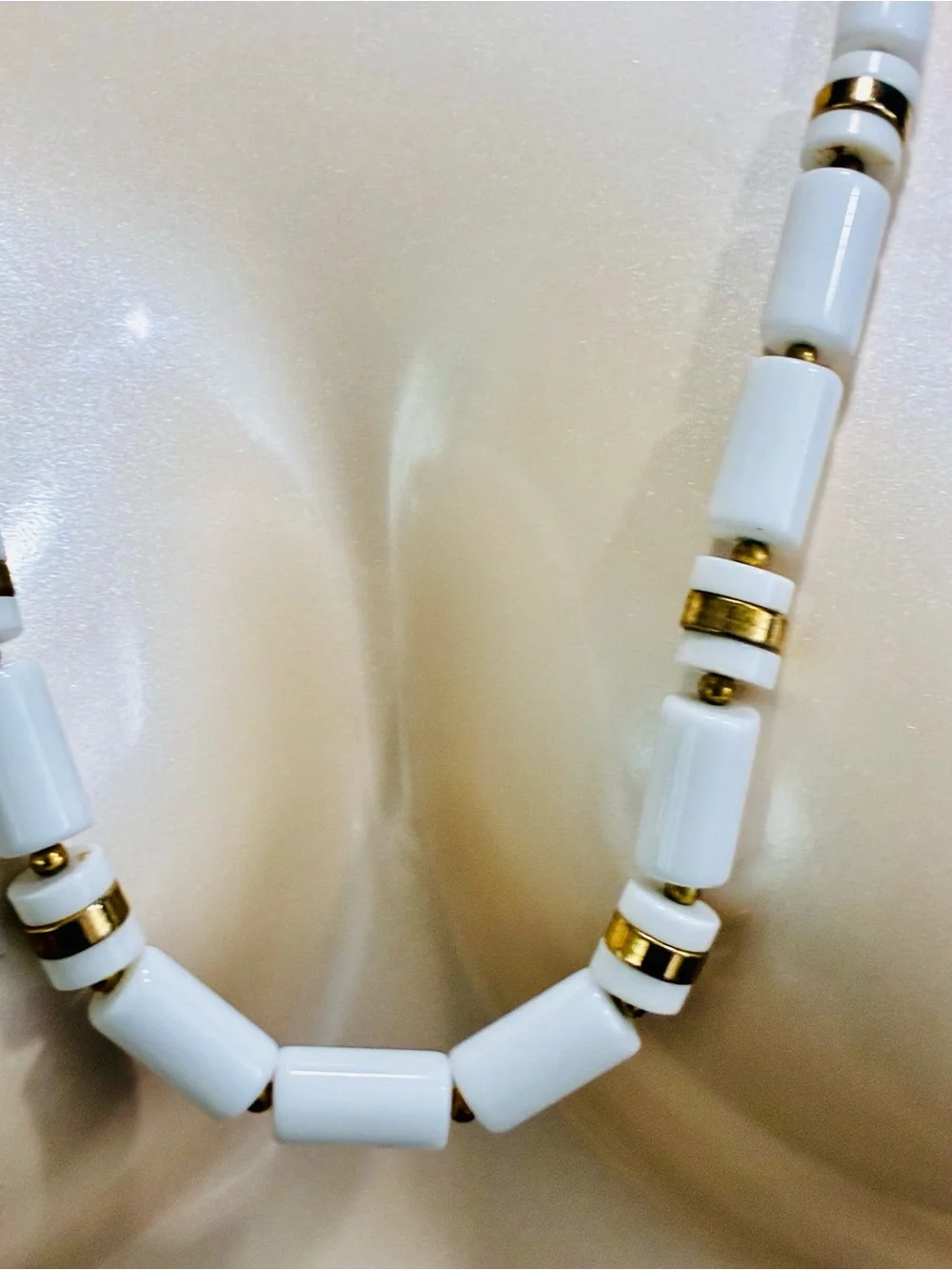 VTG Lucite Classic White Beaded Necklace with Gold Accents Lightweight Casual